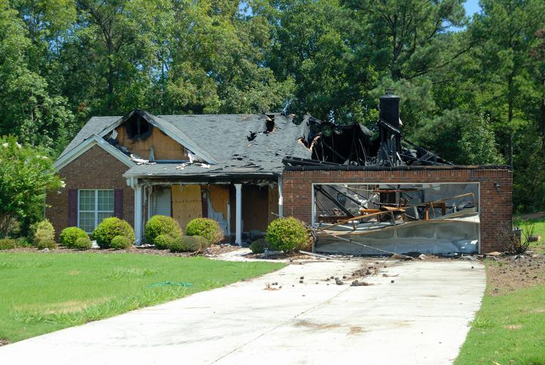 zničený dům.jpg